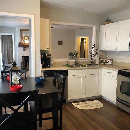 Cozy cottage feel, 5 mins from Ft. Bragg Fayetteville Esterno foto