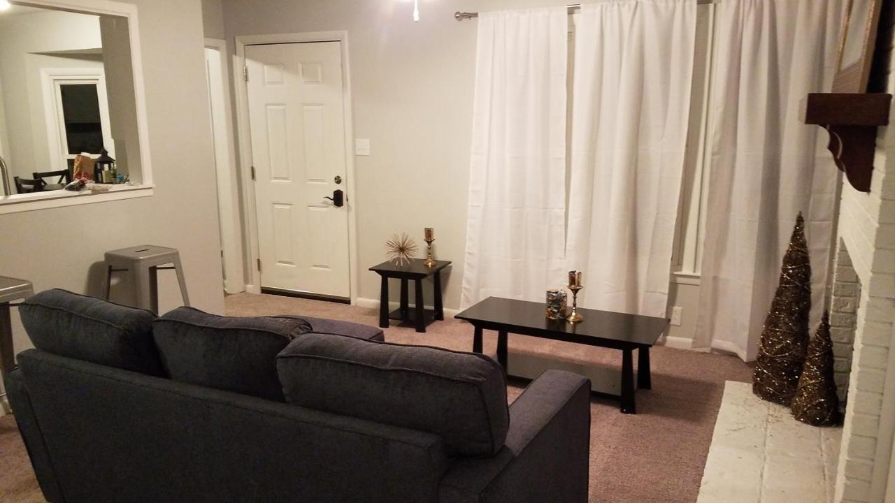Cozy cottage feel, 5 mins from Ft. Bragg Fayetteville Esterno foto