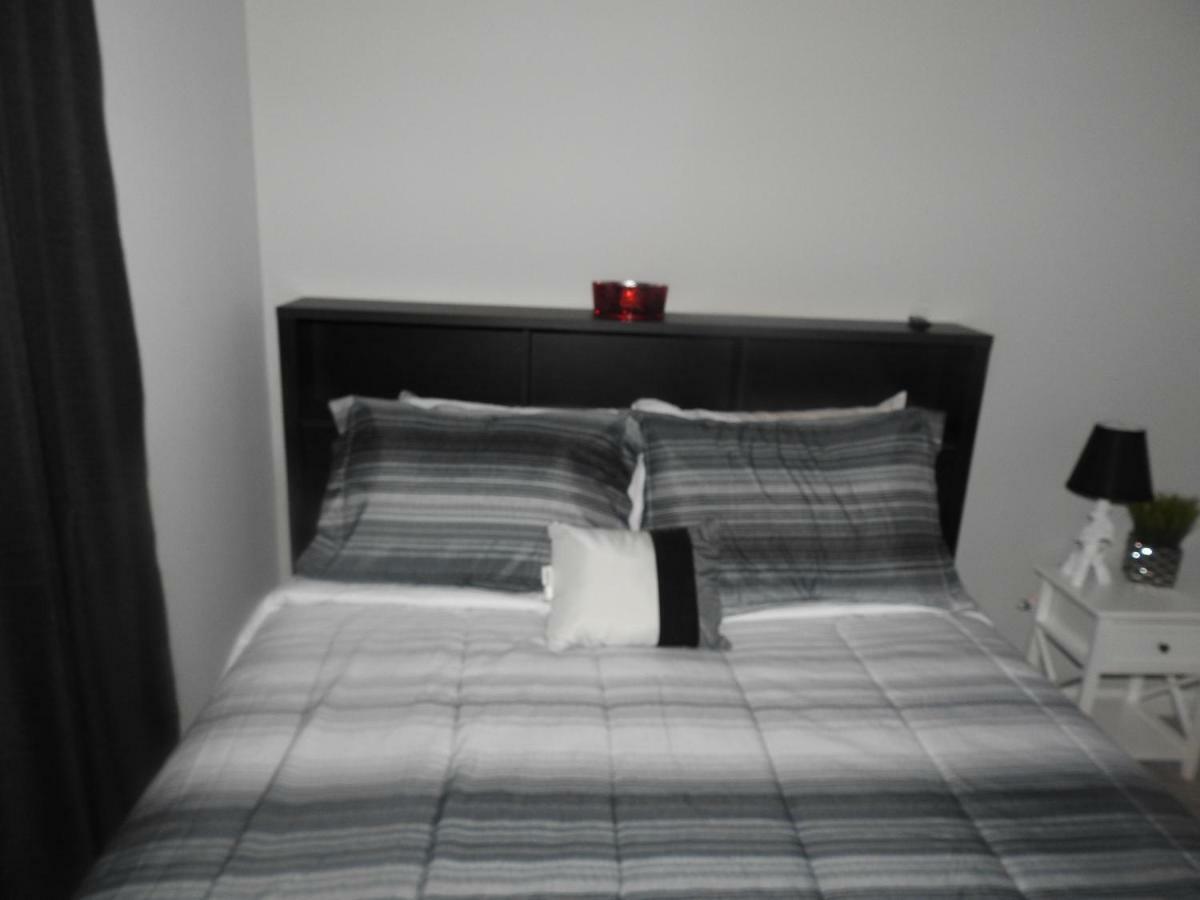 Cozy cottage feel, 5 mins from Ft. Bragg Fayetteville Esterno foto