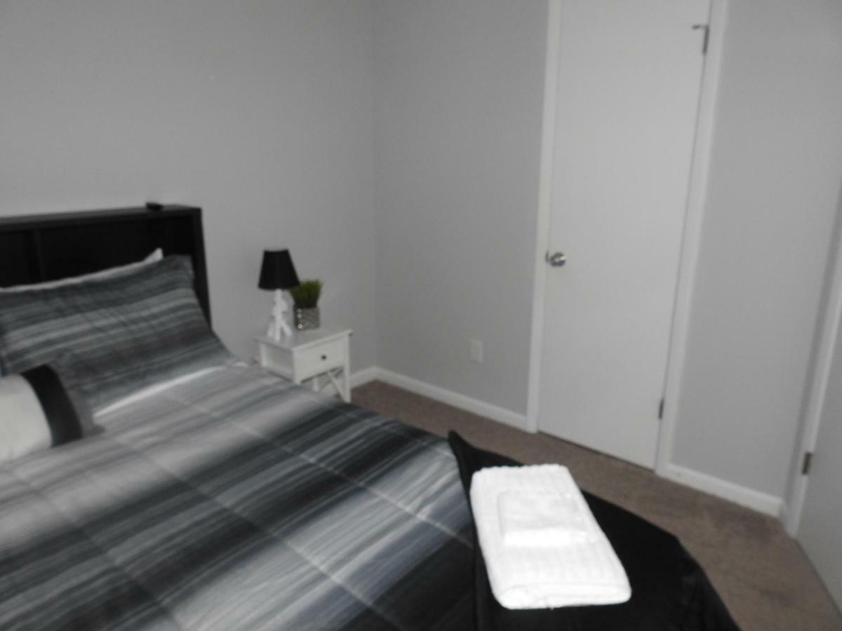 Cozy cottage feel, 5 mins from Ft. Bragg Fayetteville Esterno foto