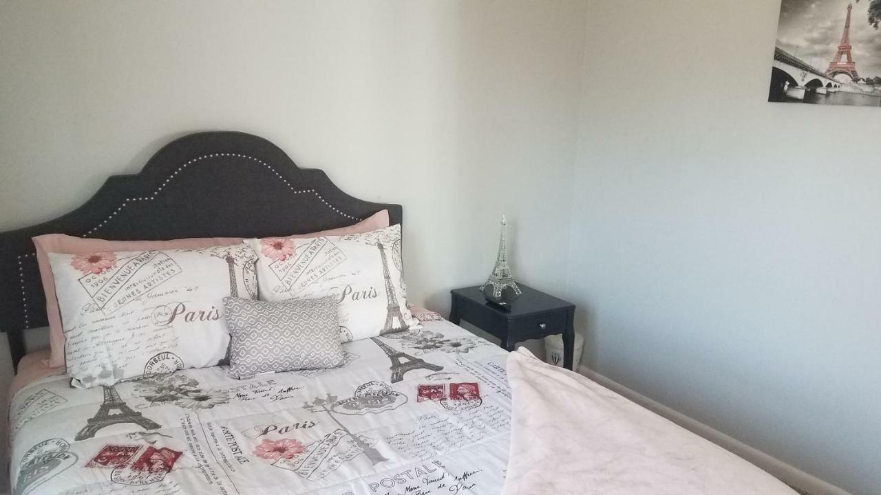 Cozy cottage feel, 5 mins from Ft. Bragg Fayetteville Esterno foto